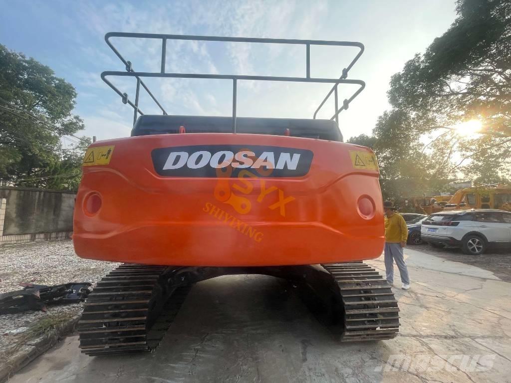 Doosan DX 300 履帶式 挖土機/掘鑿機/挖掘機