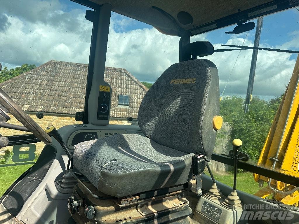 Fermec 860 SE 反鏟裝載機