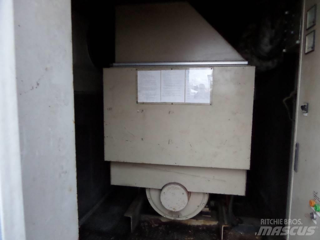 Cummins 550KVA 柴油發電機