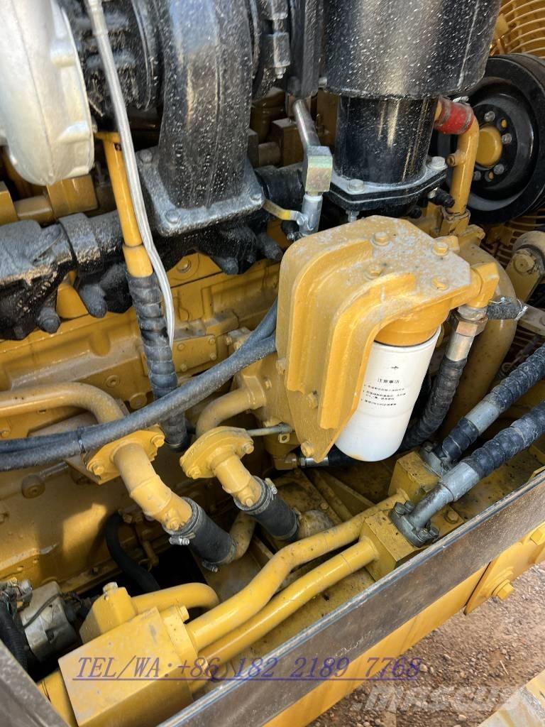 Shantui SD32 履帶推土機