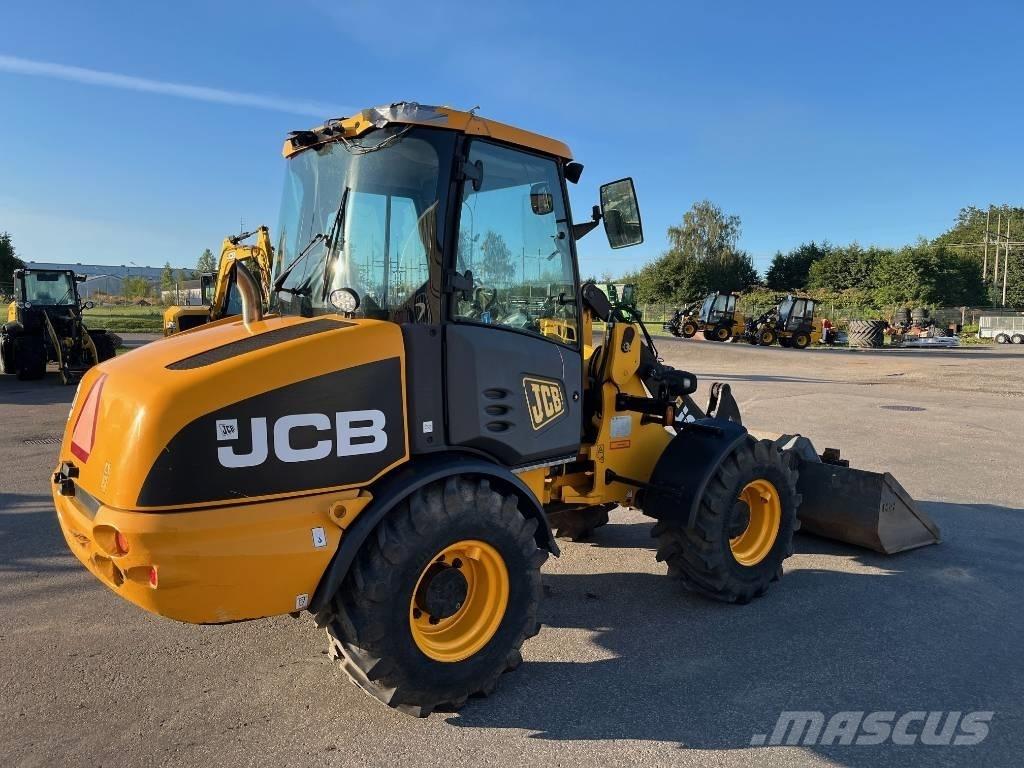JCB 406 農業用伸縮臂裝載機