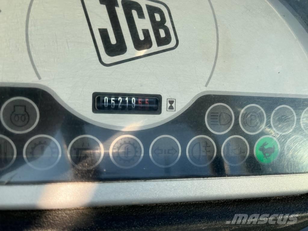 JCB 406 農業用伸縮臂裝載機