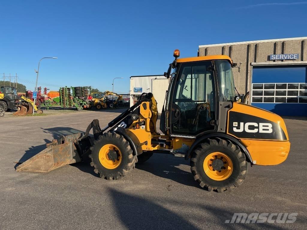 JCB 406 農業用伸縮臂裝載機