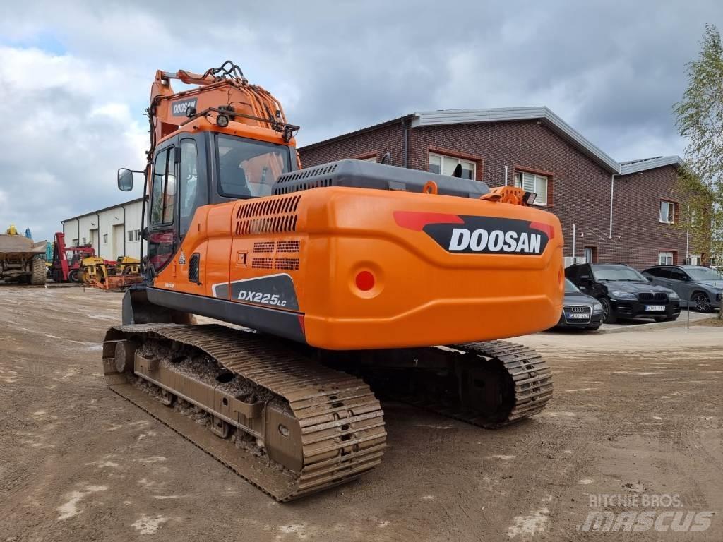 Doosan DX 225 LC-3 履帶式 挖土機/掘鑿機/挖掘機