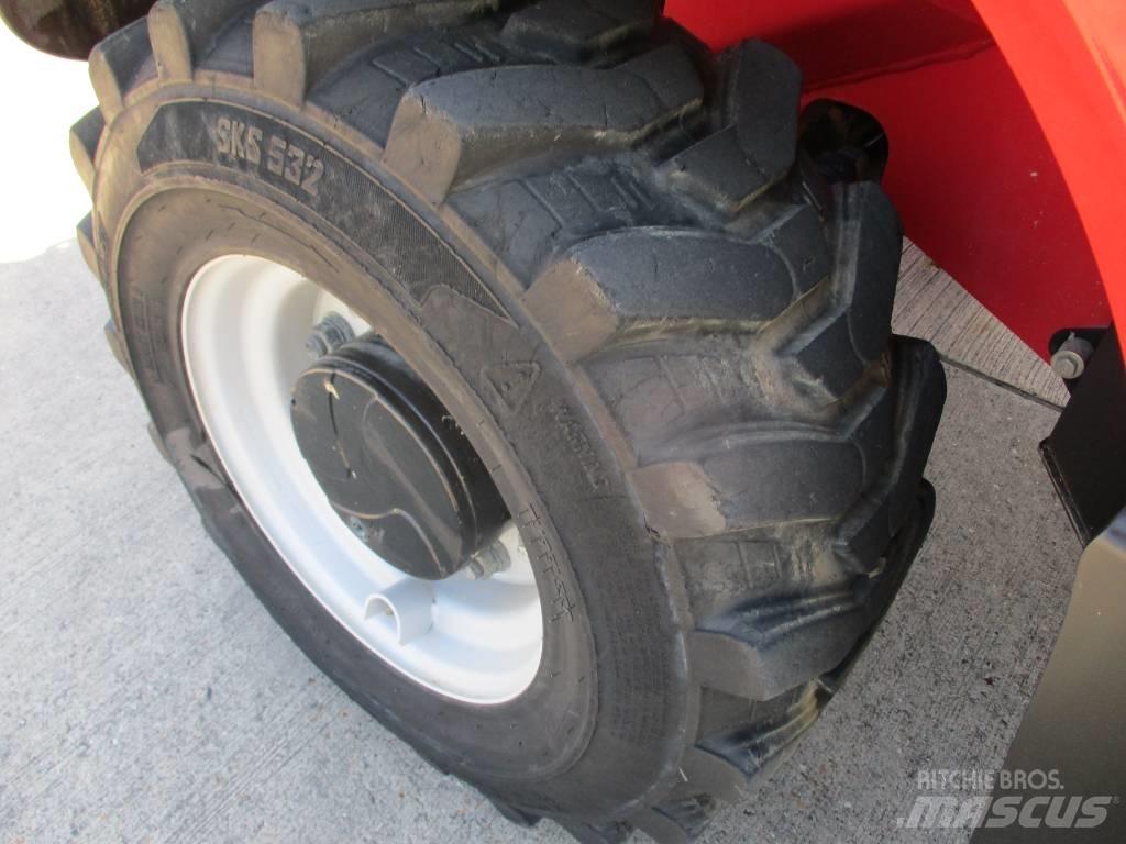 Manitou MT 625 (631) 伸縮臂操作車