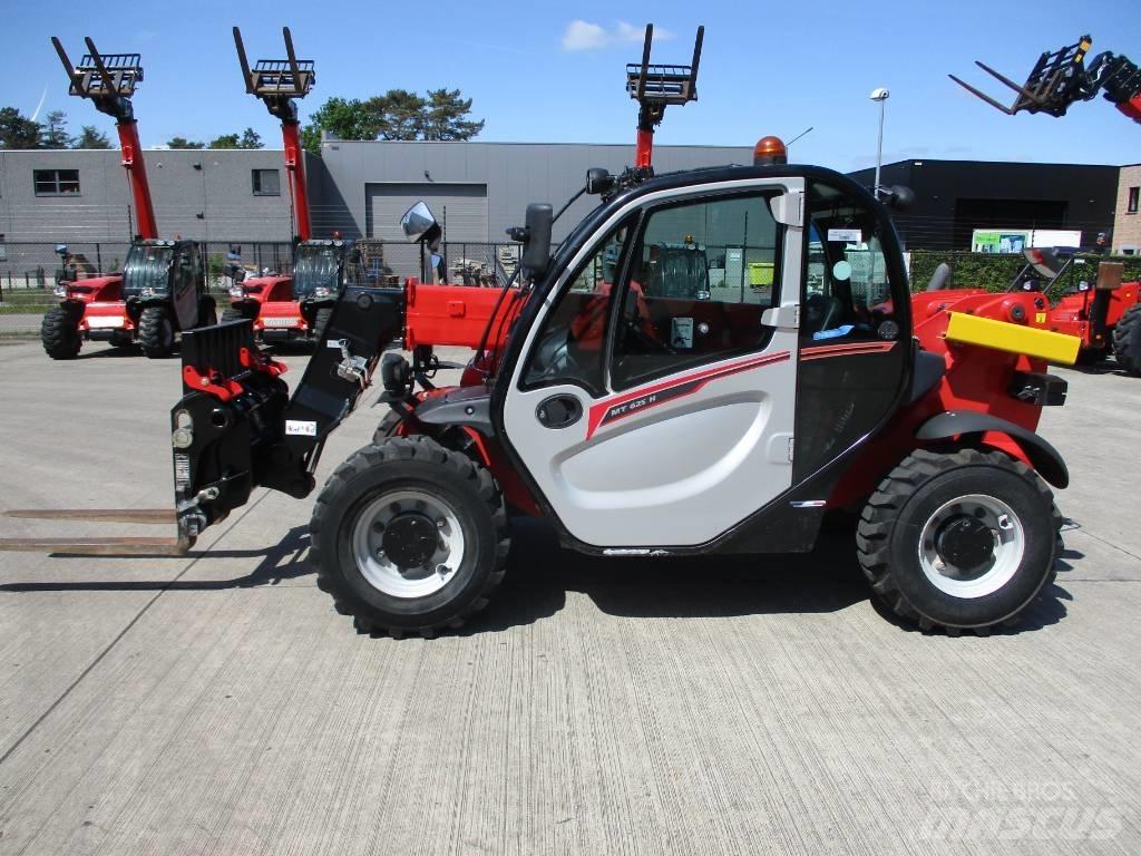Manitou MT 625 (631) 伸縮臂操作車
