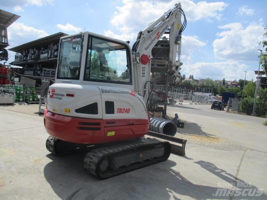 Takeuchi TB240 小型挖土機/掘鑿機<7t(小型挖掘機)