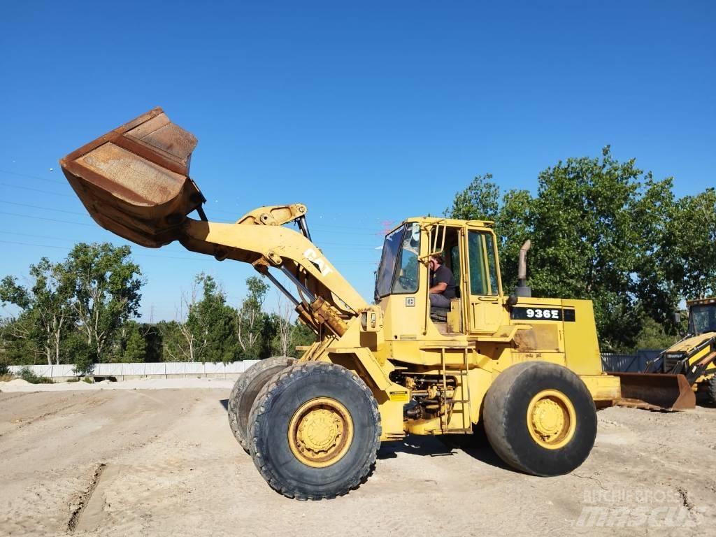 CAT 936 E 輪胎式裝載機