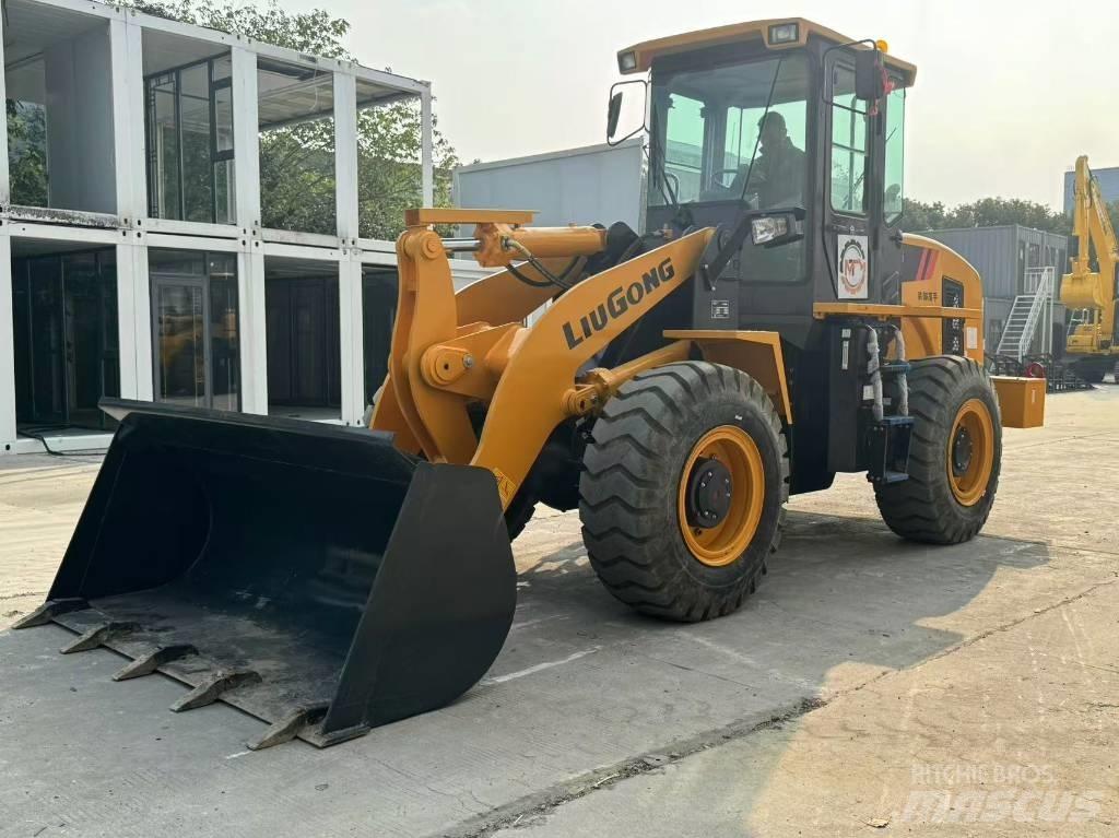 LiuGong CLG 835 輪胎式裝載機