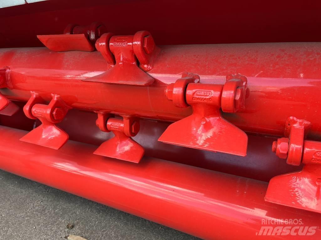 Maschio Giraffa XL 莖葉去葉機