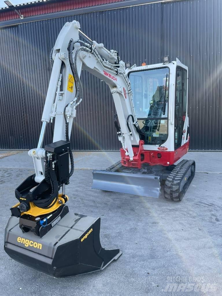 Takeuchi TB 225 小型挖土機/掘鑿機<7t(小型挖掘機)