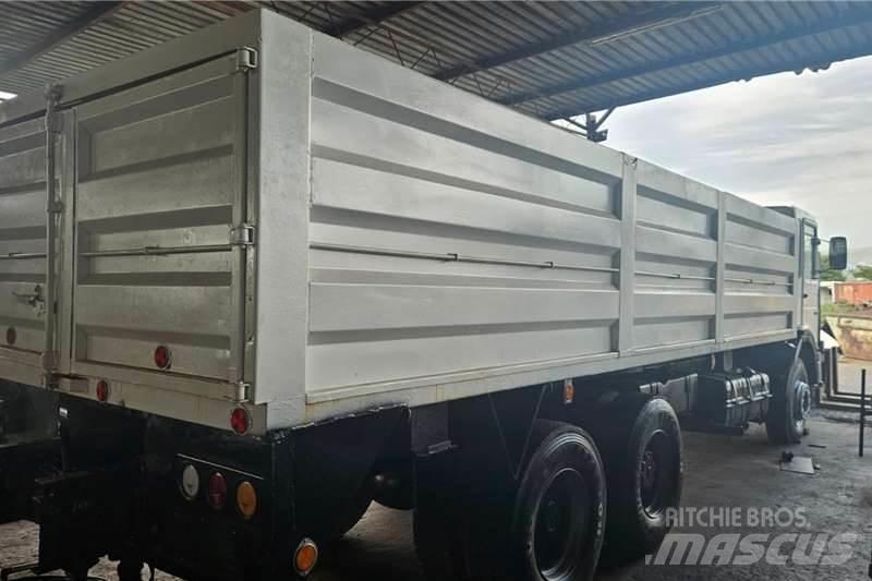 MAN 30-240 其他貨車