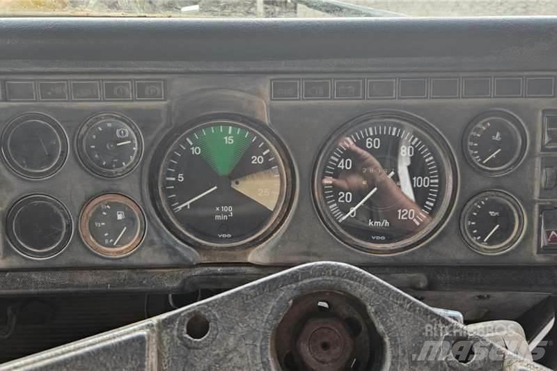 MAN 30-240 其他貨車