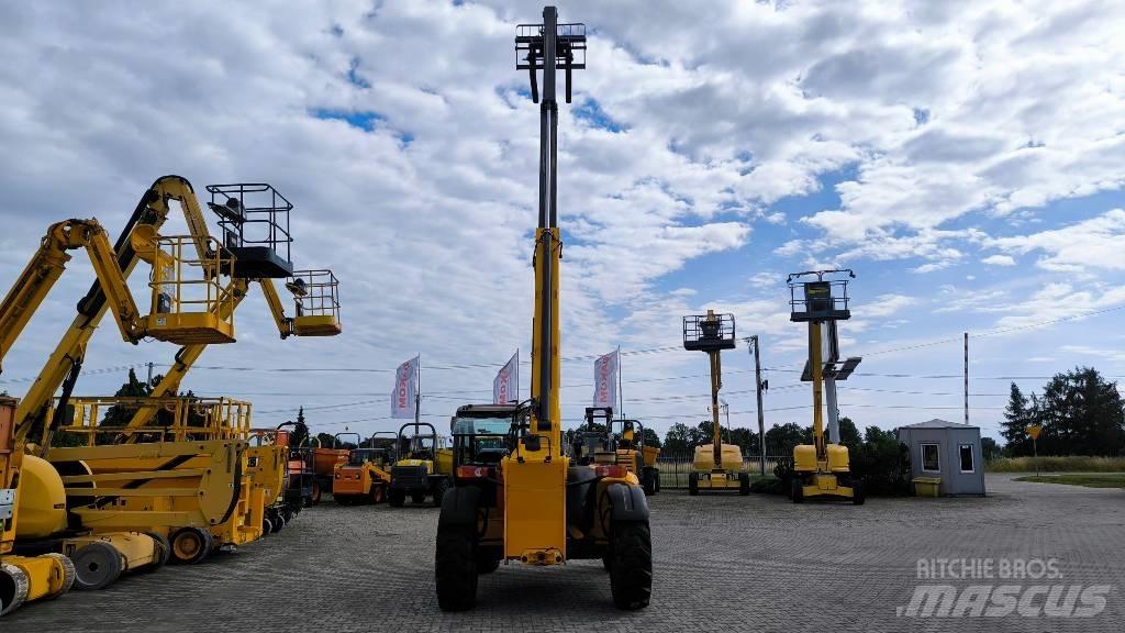 Manitou MT 932 伸縮臂操作車