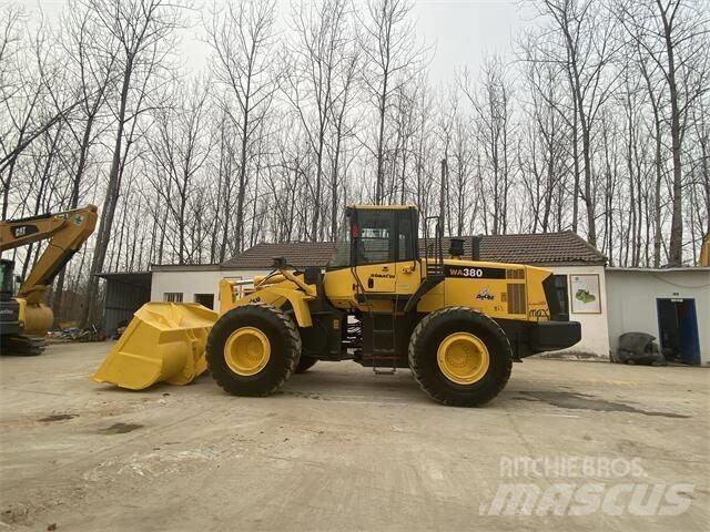 Komatsu WA380 輪胎式裝載機