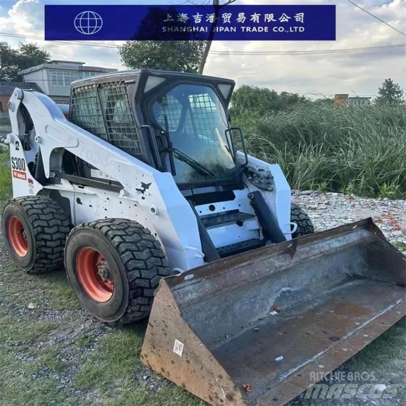 Bobcat s 300 滑移轉向裝載機