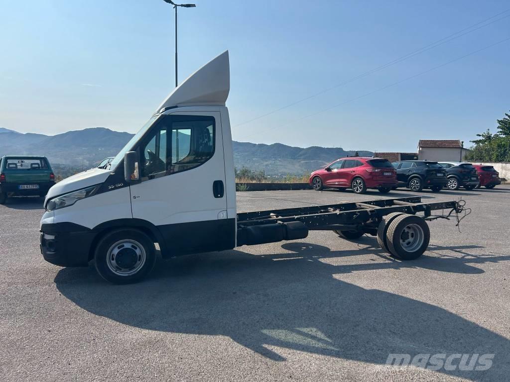 Iveco Daily 35-150 運輸車輛