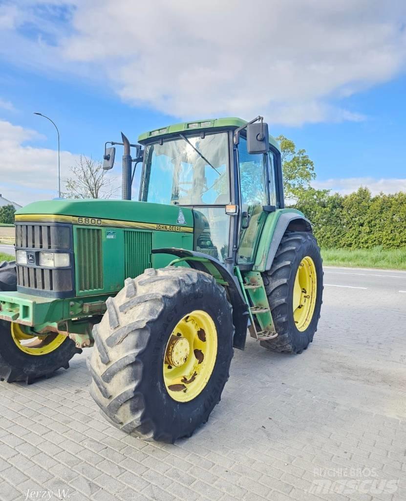 John Deere 6800 曳引機