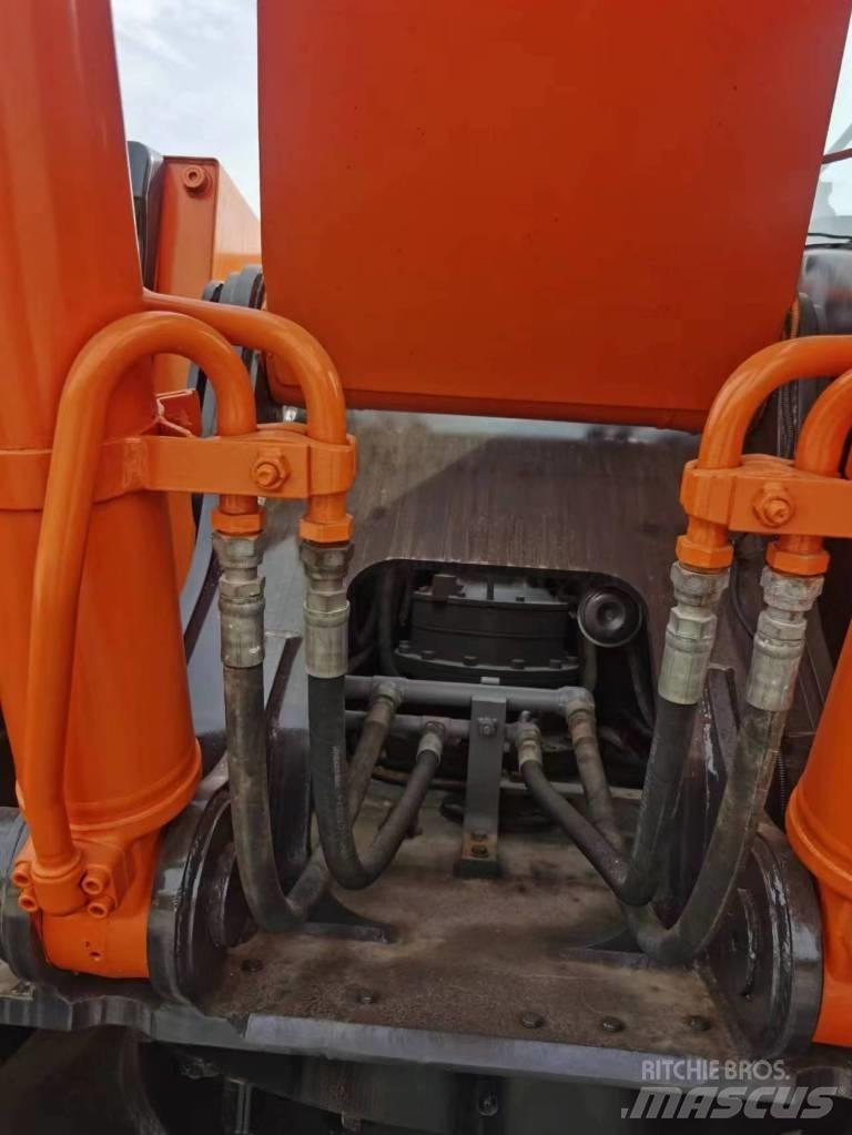 Hitachi ZX 240 履帶式 挖土機/掘鑿機/挖掘機