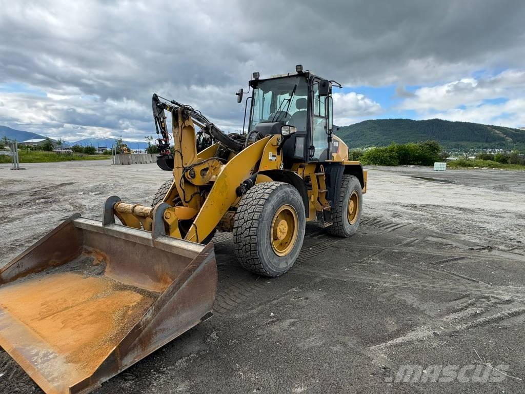 CAT 918 M 輪胎式裝載機