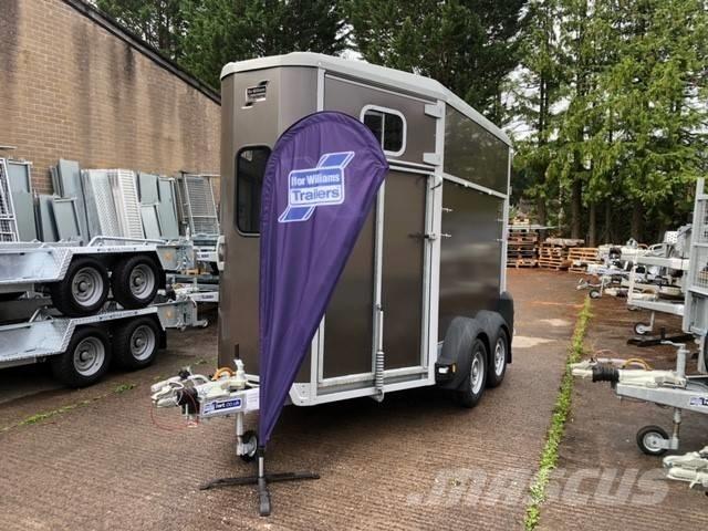 Ifor Williams HB 506 動物運輸半拖車