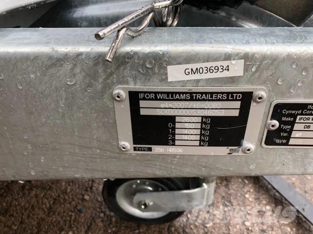Ifor Williams HB 506 動物運輸半拖車
