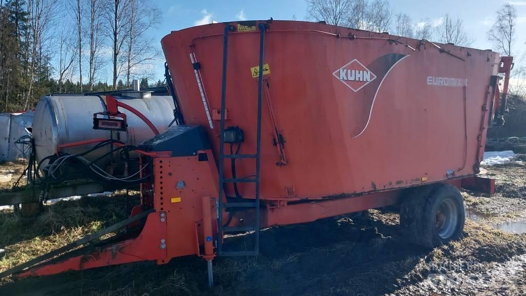 Kuhn EuroMix I 混合餵料機