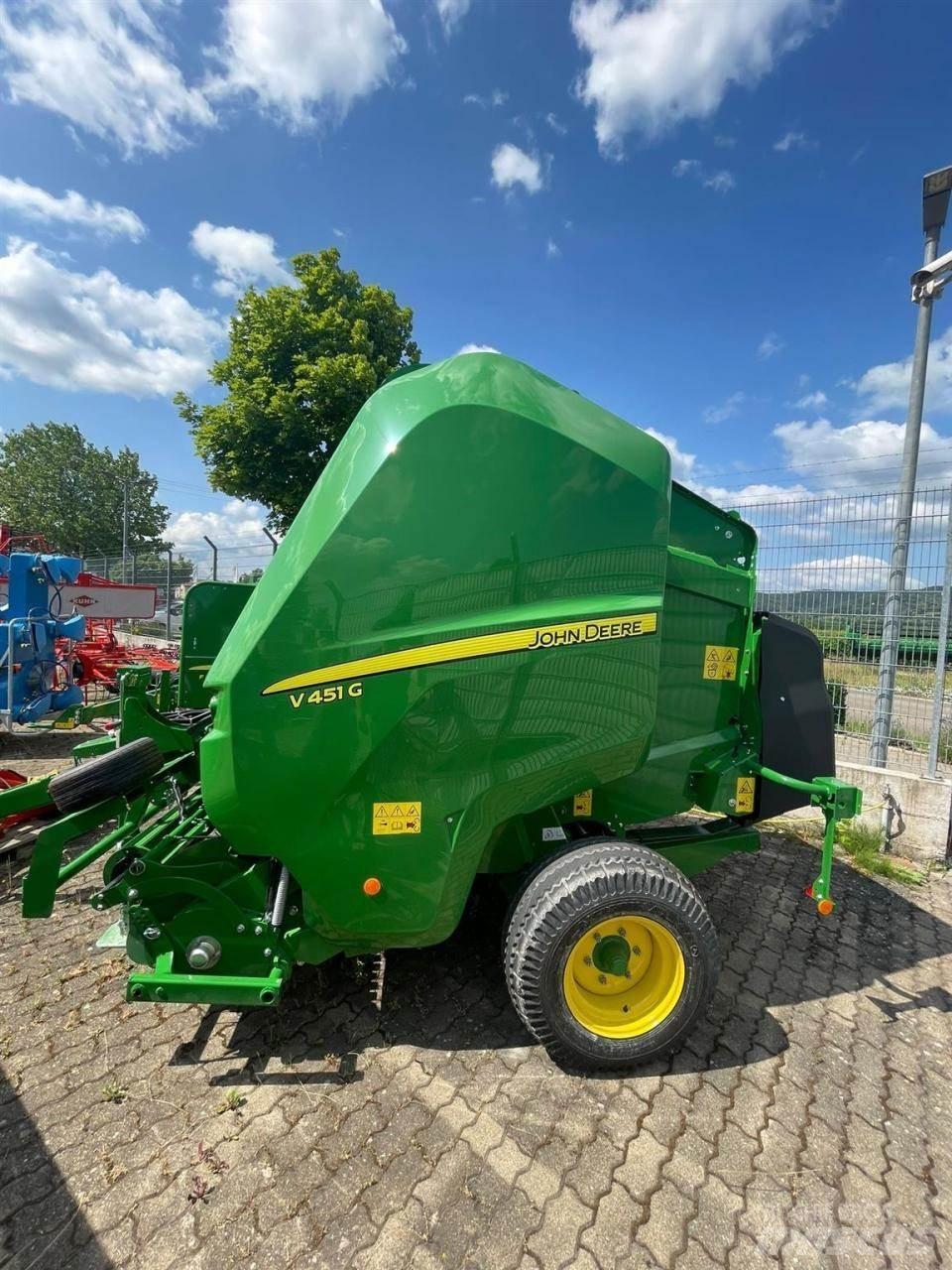 John Deere V451G 圓型牧草打包機