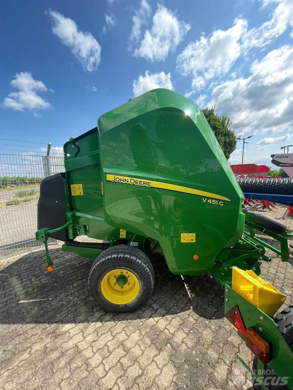 John Deere V451G 圓型牧草打包機