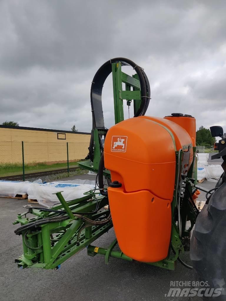 Amazone UG901 承載式噴霧機