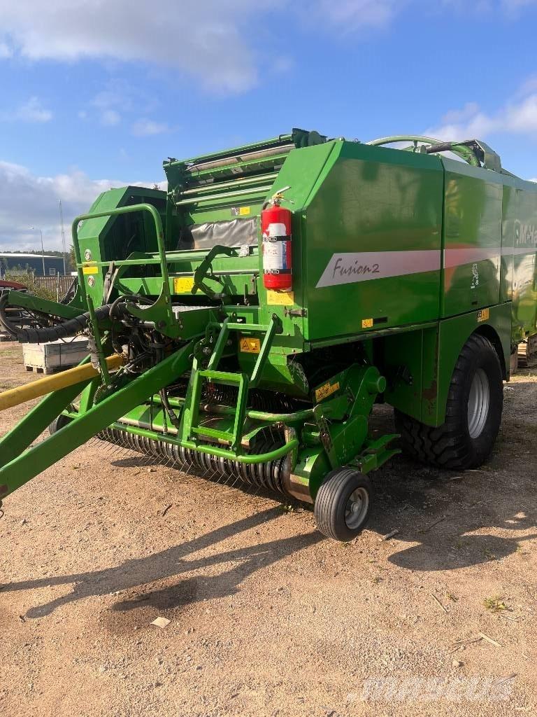 McHale Fusion 2 圓型牧草打包機