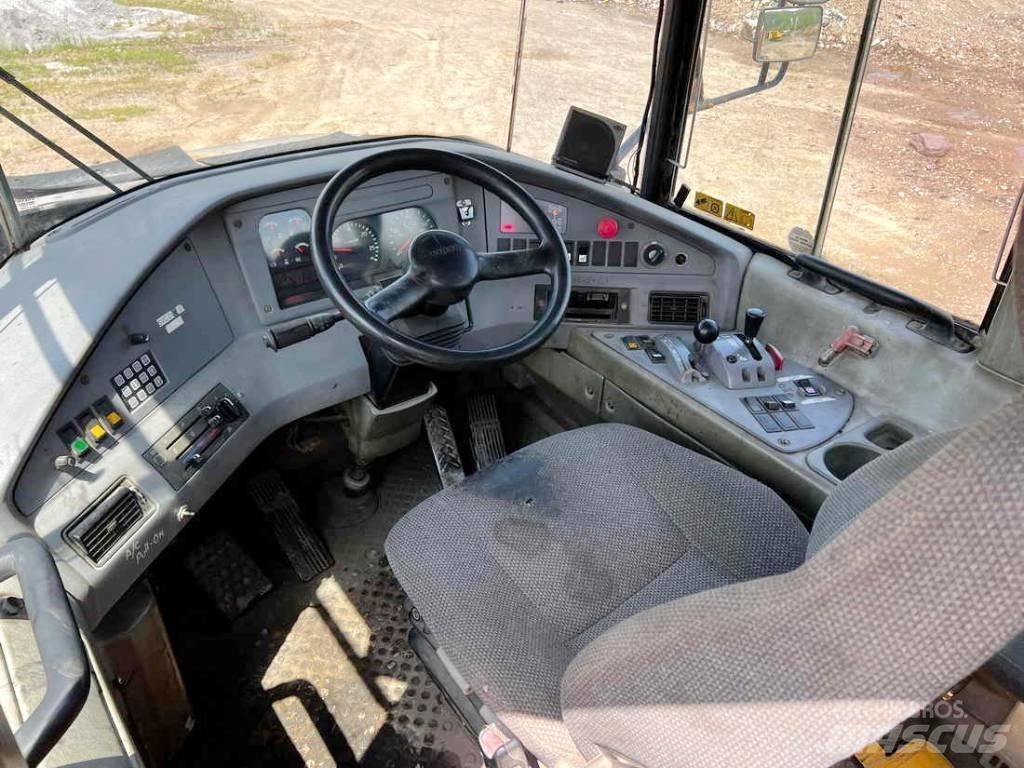 Volvo A40D 鉸接式起吊車