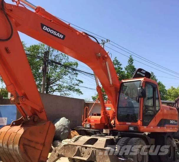 Doosan DH210W-7 旋轉式挖土機/掘鑿機/挖掘機