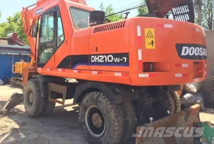 Doosan DH210W-7 旋轉式挖土機/掘鑿機/挖掘機