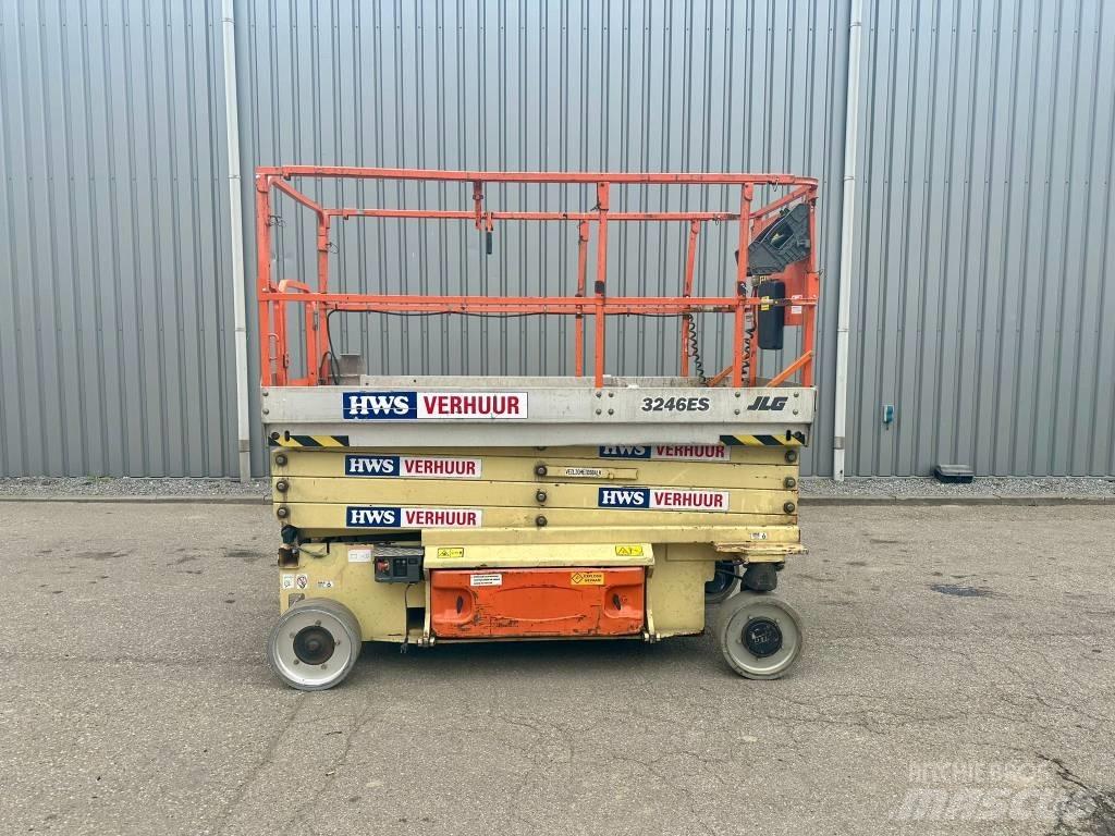 JLG 3246 ES 剪式升降機