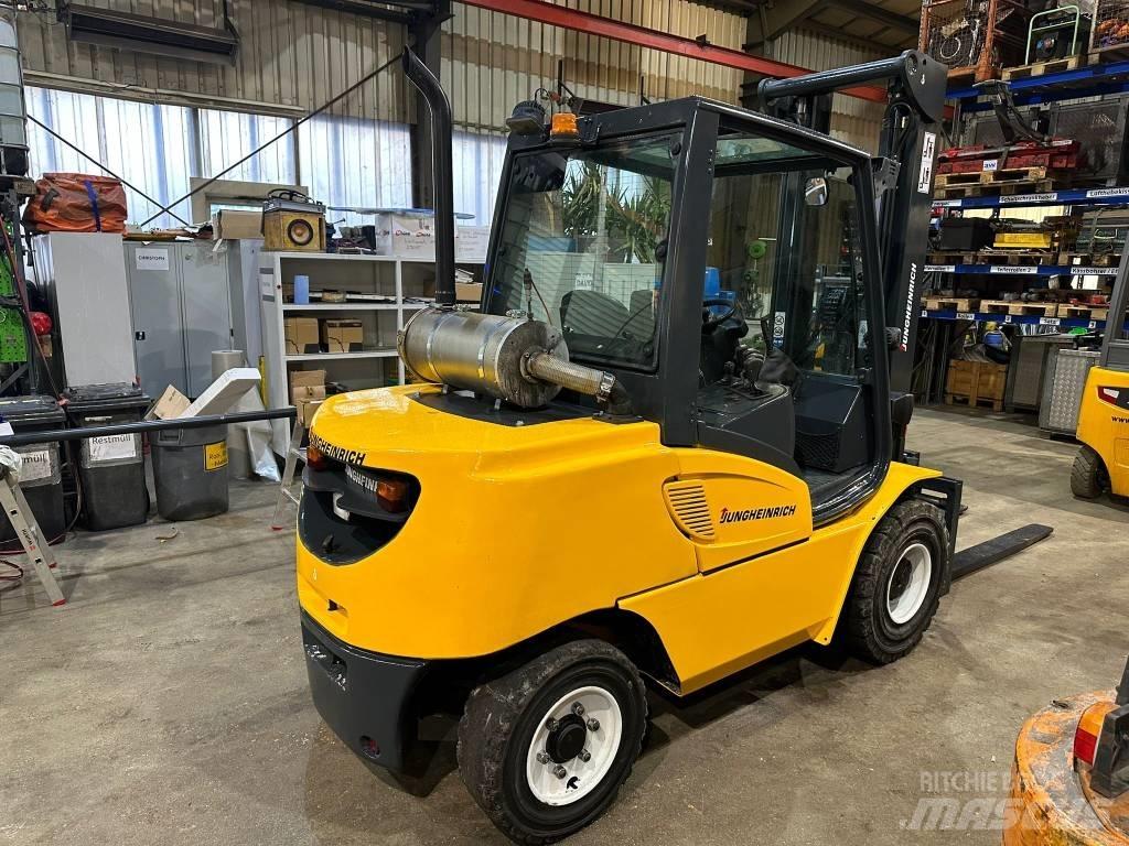 Jungheinrich DFG 550 柴油卡車