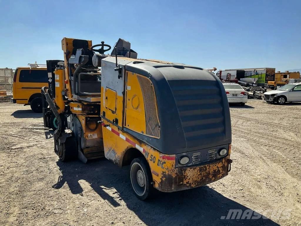 Wirtgen W 50 DC 瀝青冷銑刨機/銑床