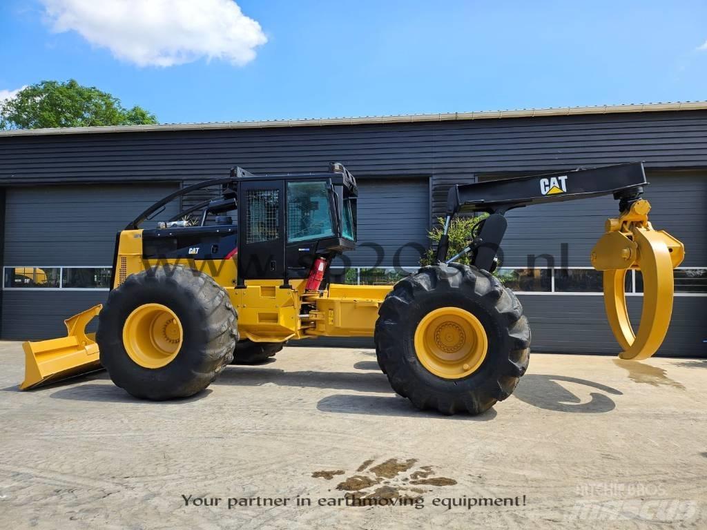CAT 545 C 集材機