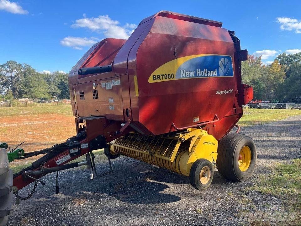 New Holland BR 7060 圓型牧草打包機