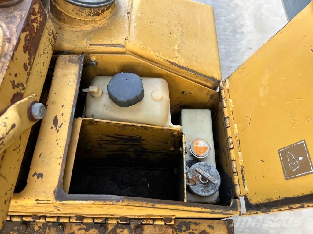 CAT D7H 履帶推土機