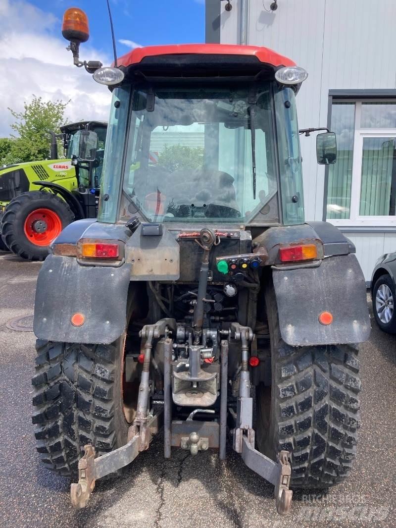 Kubota M7040 小型曳引機