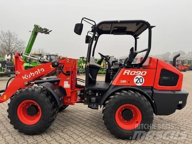 Kubota R 090 輪胎式裝載機