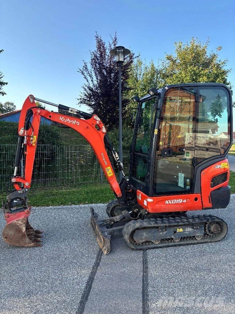 Kubota KX 019-4 小型挖土機/掘鑿機<7t(小型挖掘機)