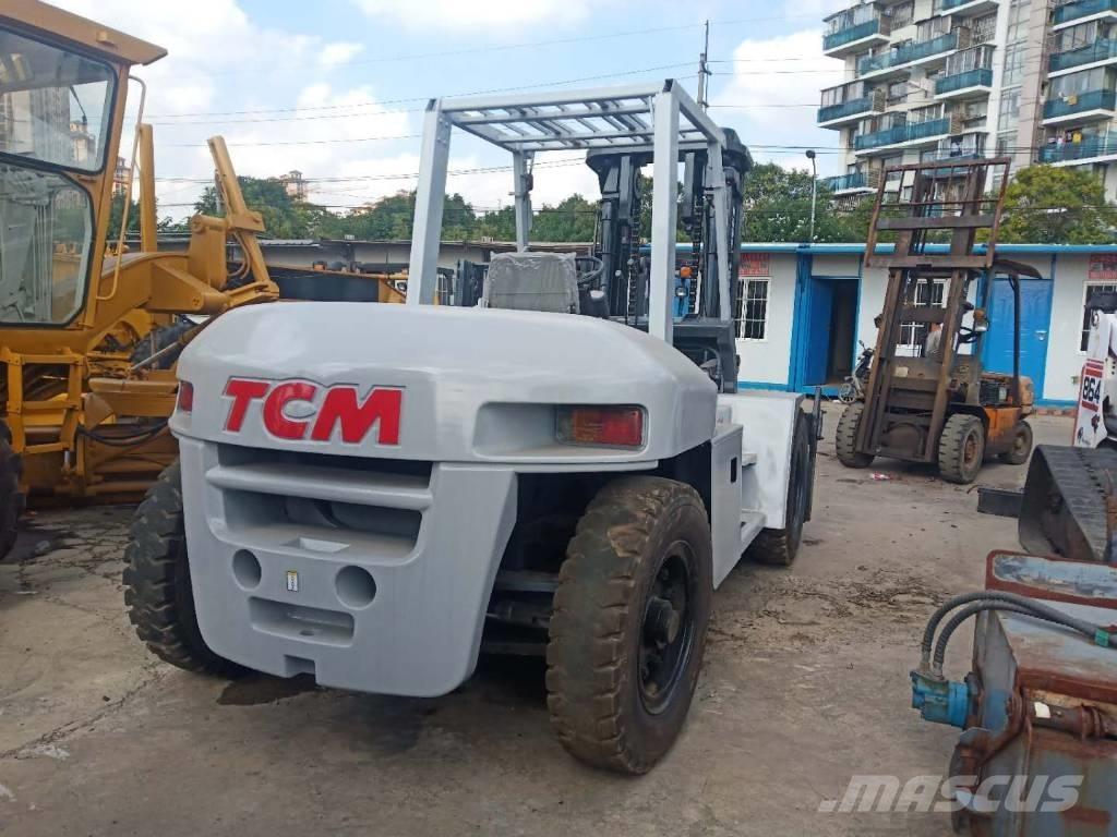 TCM FD 100 柴油卡車