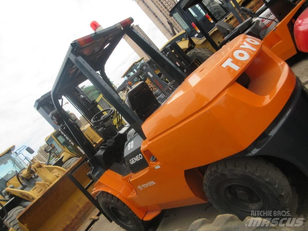 Toyota FD 30 柴油卡車