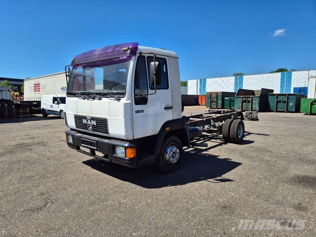 MAN LE 2000 商用底盤車