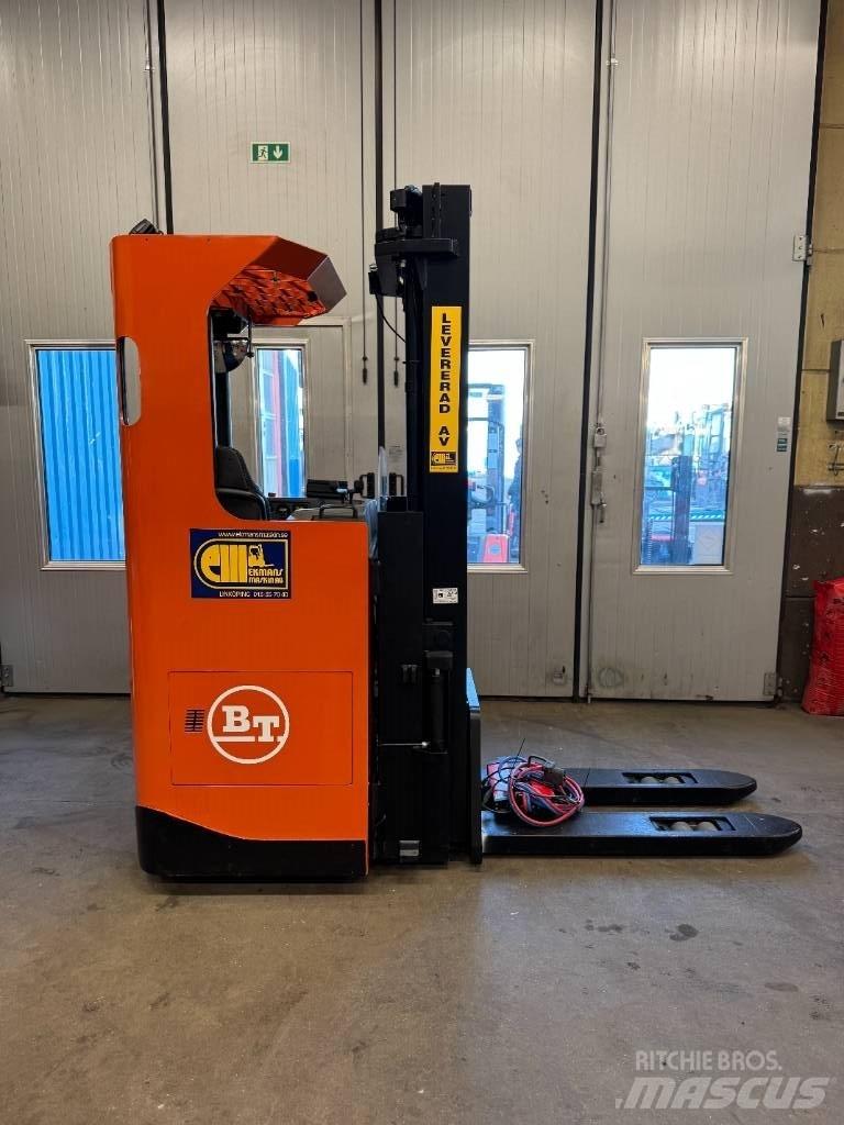 BT SRE 160 L 自走式堆積機