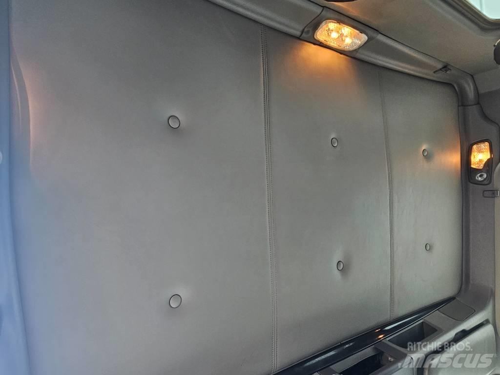 Kenworth T 800 曳引機組件