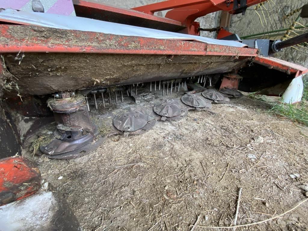 Kuhn FC303GL 裝載與牽引式割草機