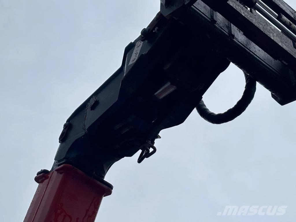 Manitou MT 625 伸縮臂操作車